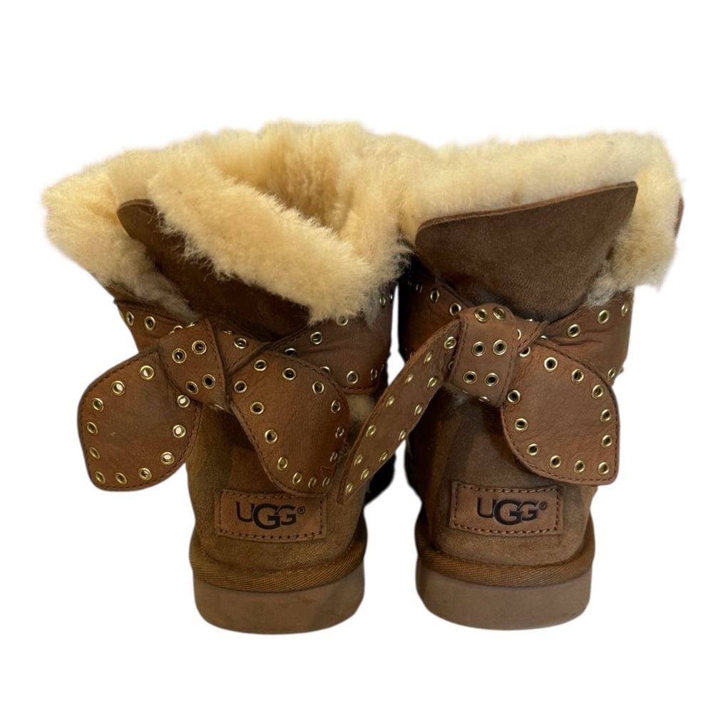 UGG Cameron Chestnut Suede Grommet Stud Mini Bailey Bow Boots US 6